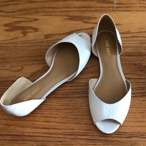 White Nine West flats